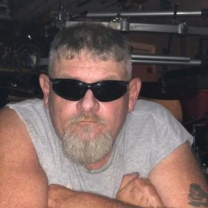 Meet your Posher, Max